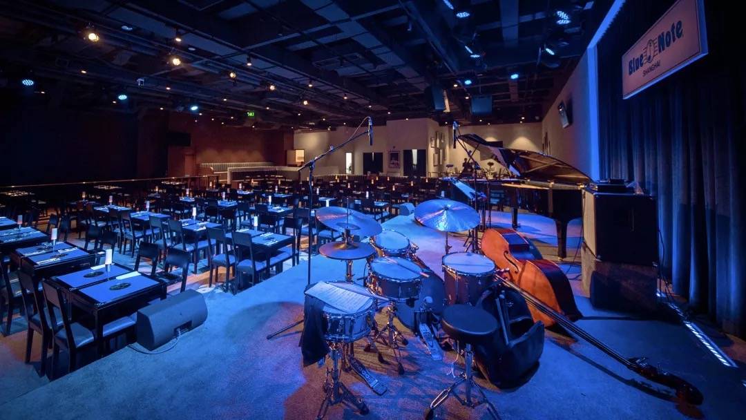 置：详见真章路演场地布(图2)